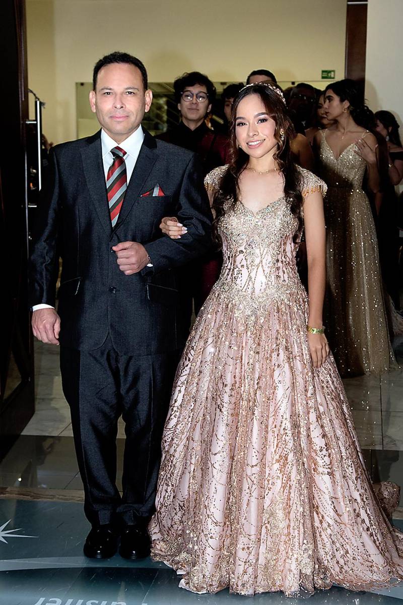 Rodolfo Flores y su hija María José Flores.