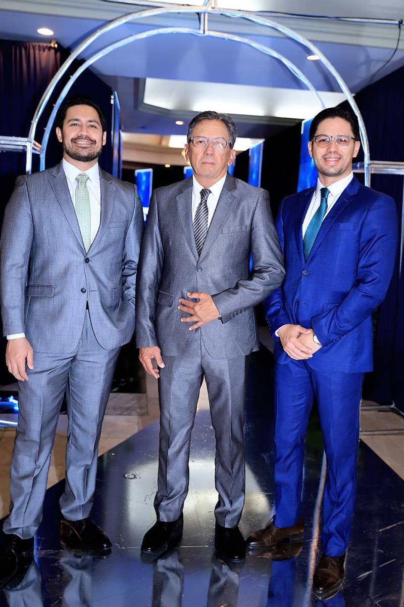 Invitados a la prom 2025 de la International School of Tegucigalpa