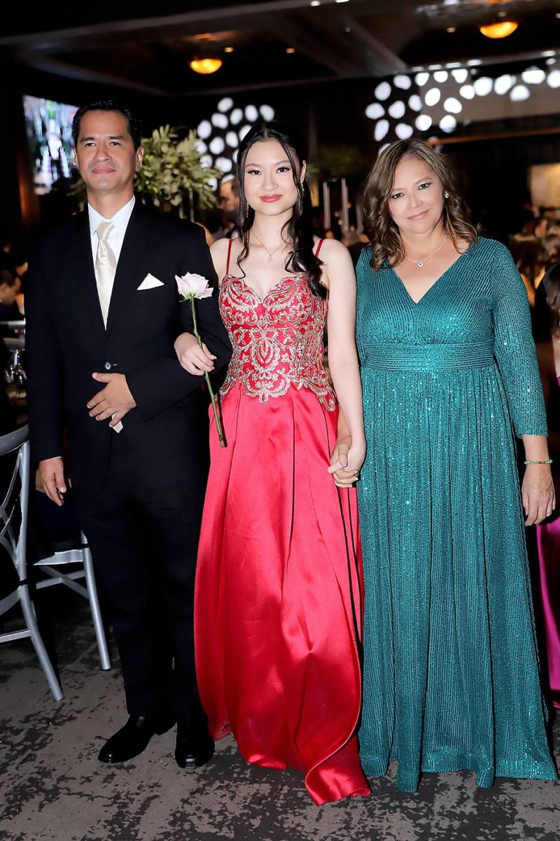 Osman, Yoham Montano y Karla Rivas.