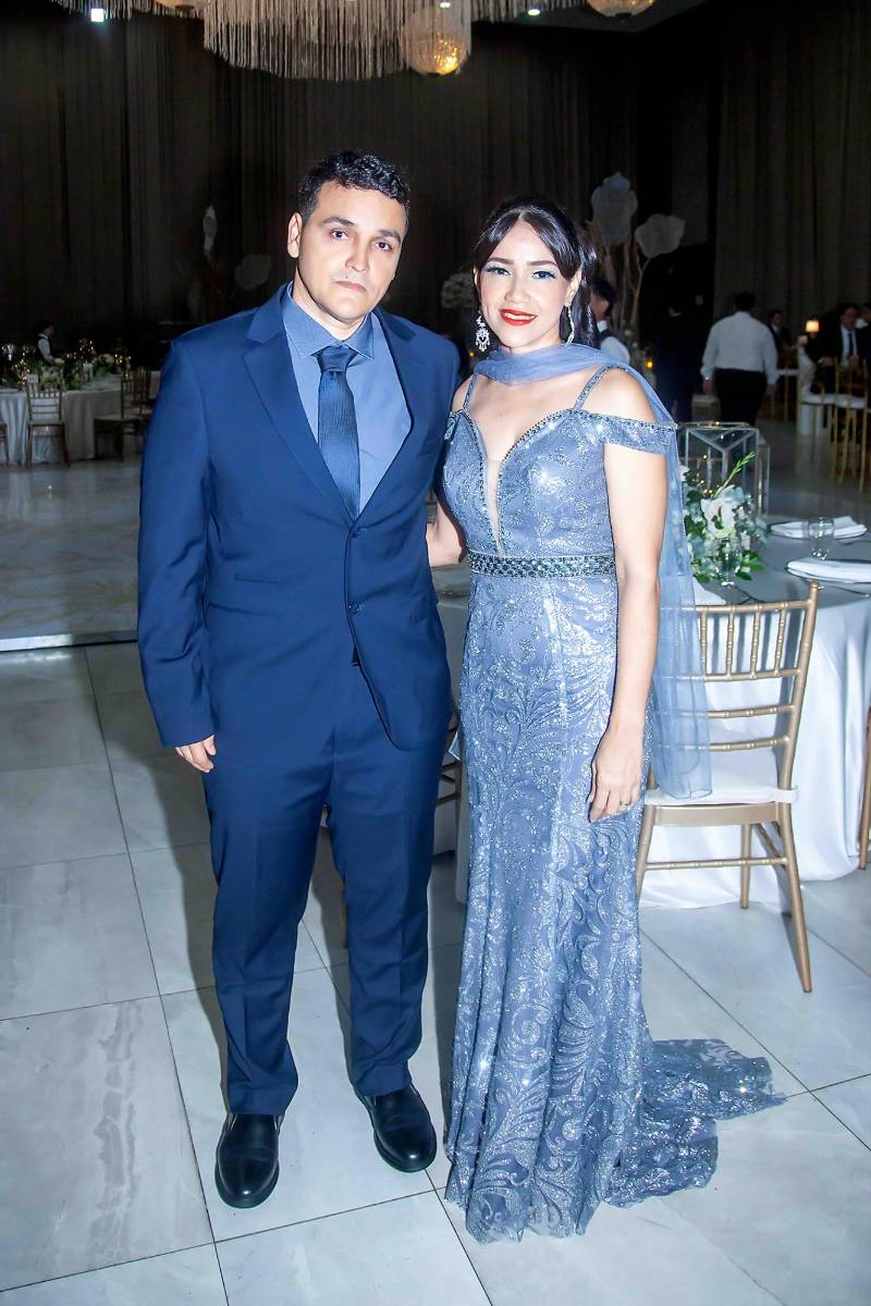 Pedro y Roxana de Ruíz