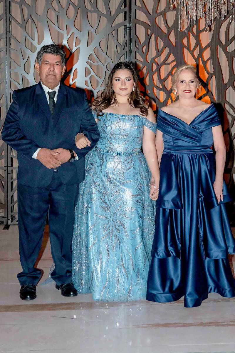 Desfile padres e hijos de la prom 2026 de la Escuela Santa María del Valle