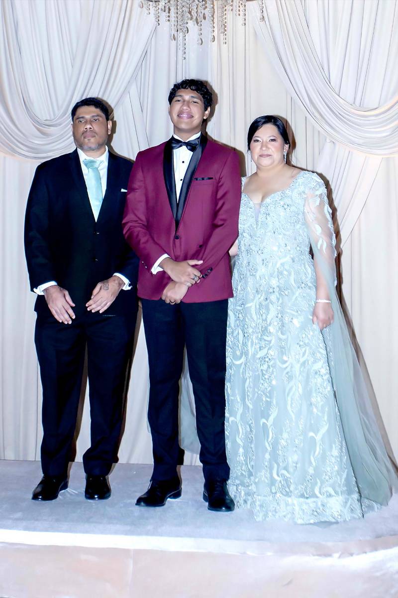 Desfile padres e hijos de la prom 2026 de Happy Days &amp; Freedom Institute
