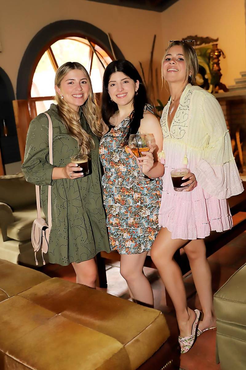 La Fiesta Preboda de Lorella Cuculiza y Derek Herzog