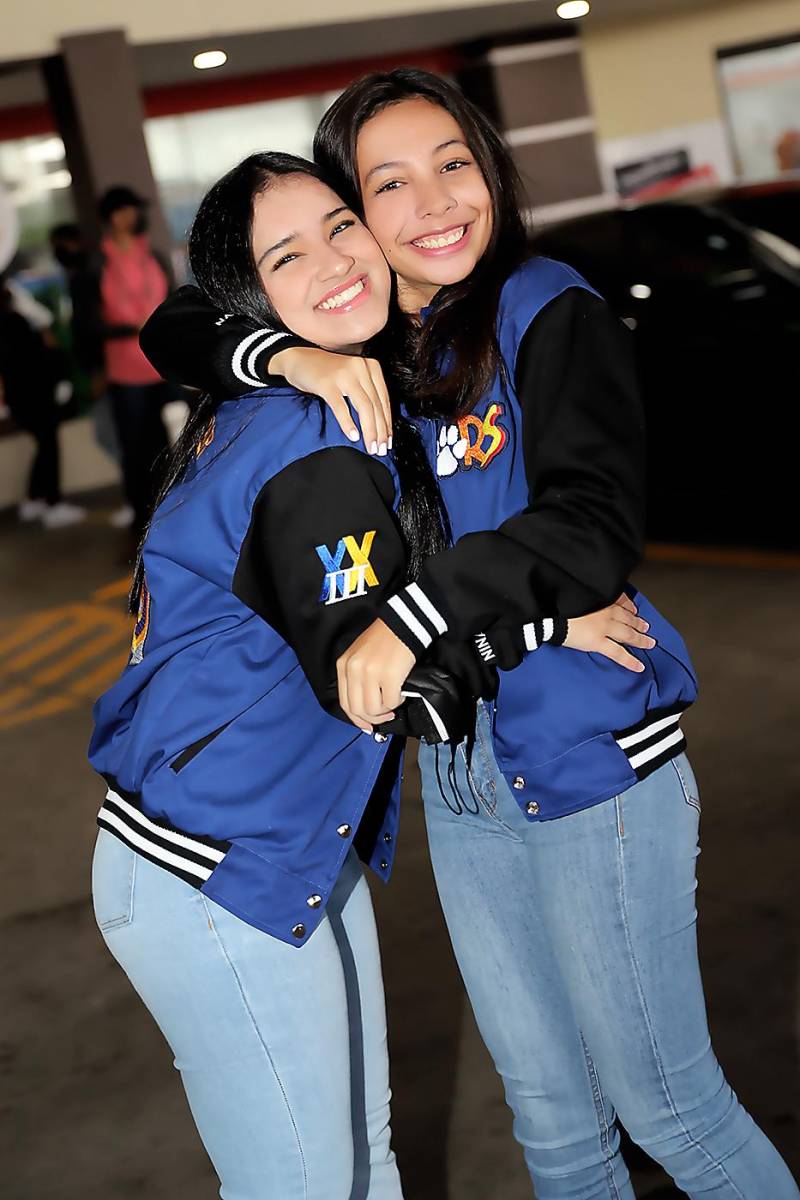 Evangelina Nazar y Natalia Girón