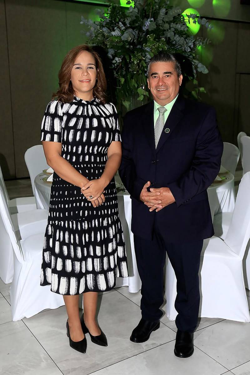 Cargill reconoce la trayectoria de Flavio Tinoco