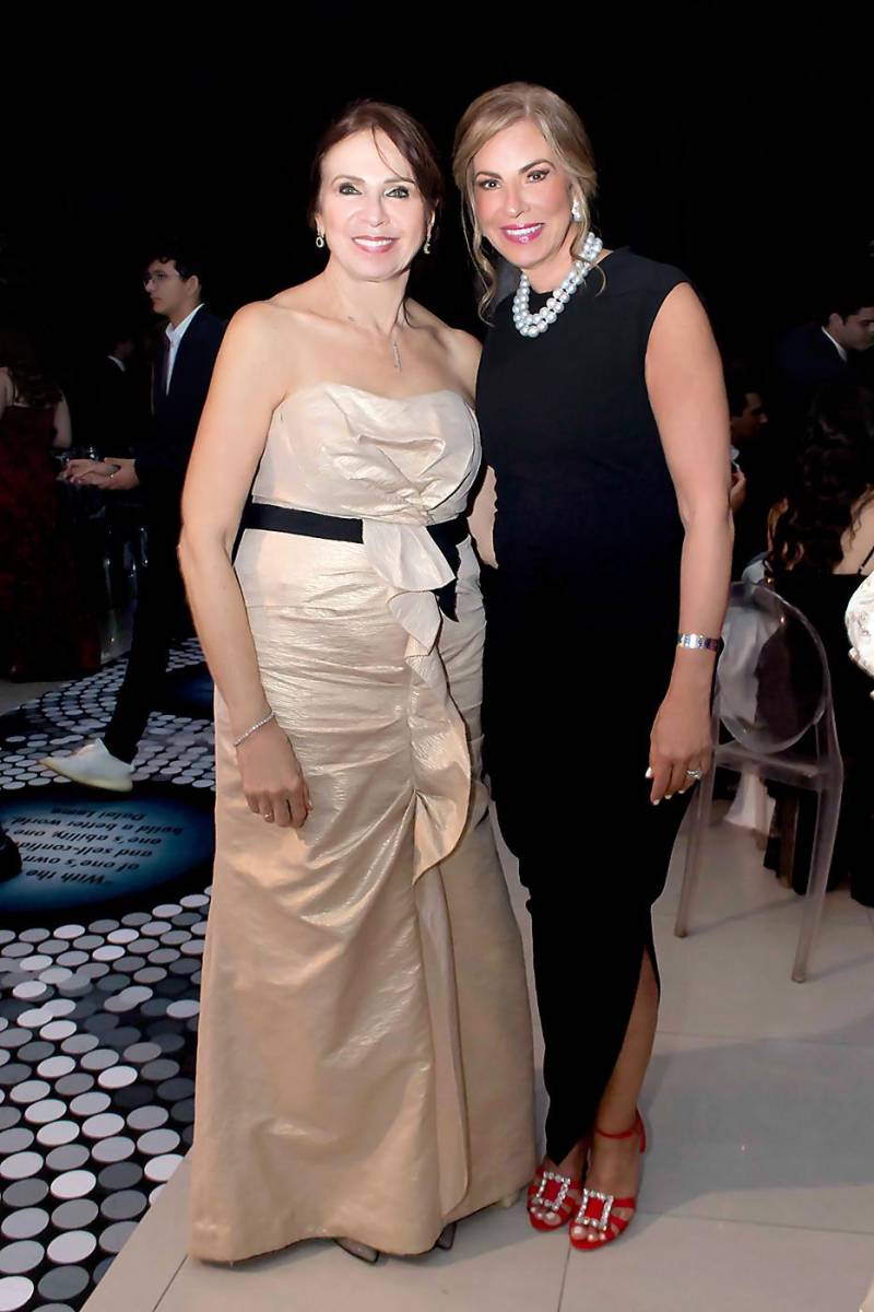 Gladys Jaar y Soraya Jaar de Rubin.