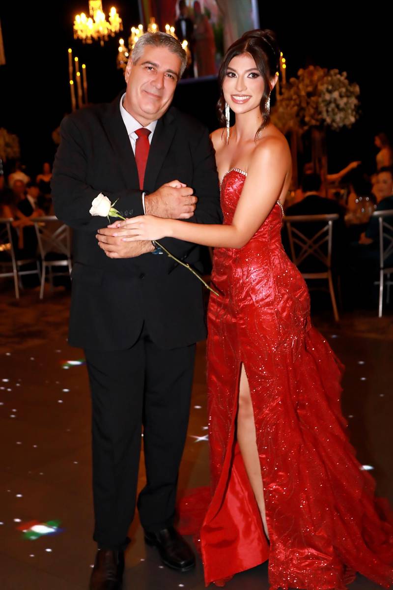 Victoria Medina y su padre Jorge Medina. 