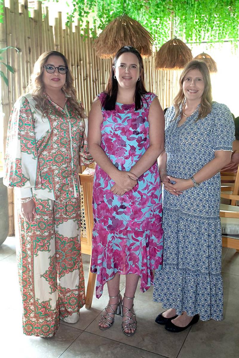 María Gabriela Villafranca, Toti Lama y Natalia Kafati.