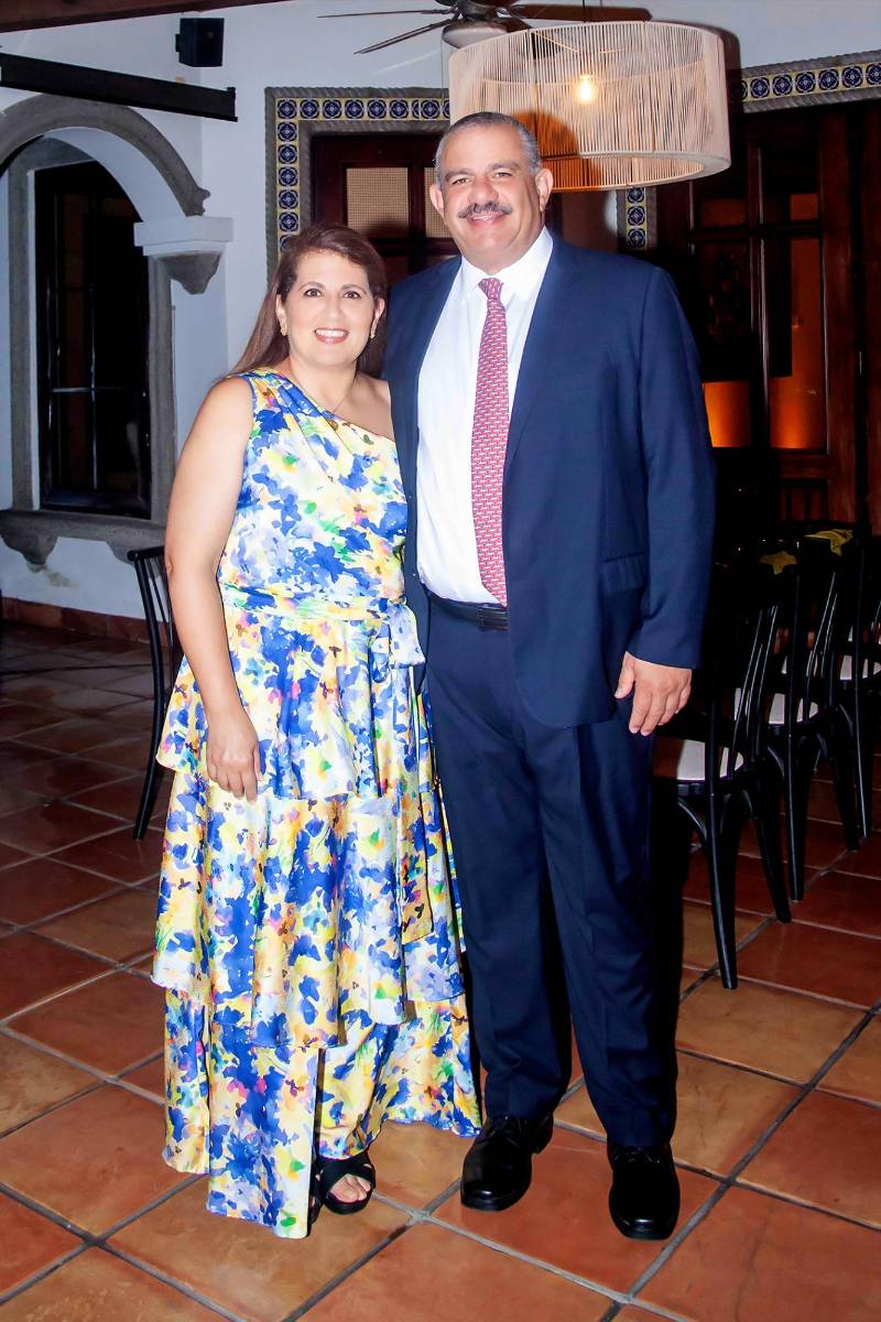 Beatriz de Safie y Óscar Safie.