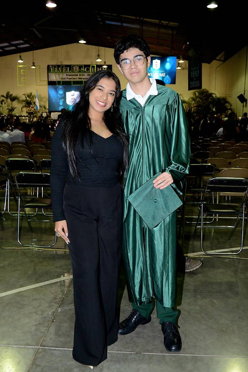 Graduación de la clase 2025 de Elvel School