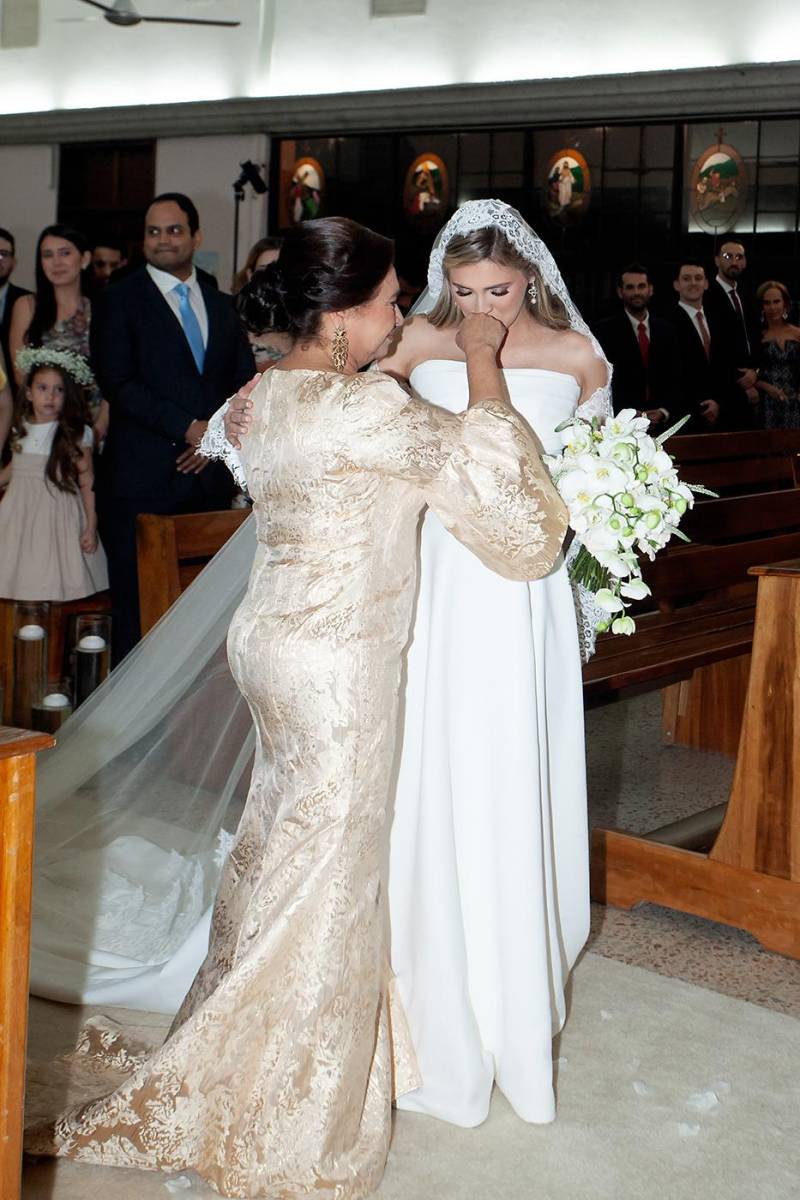 Luz Marina Donaire y Annie Núñez.