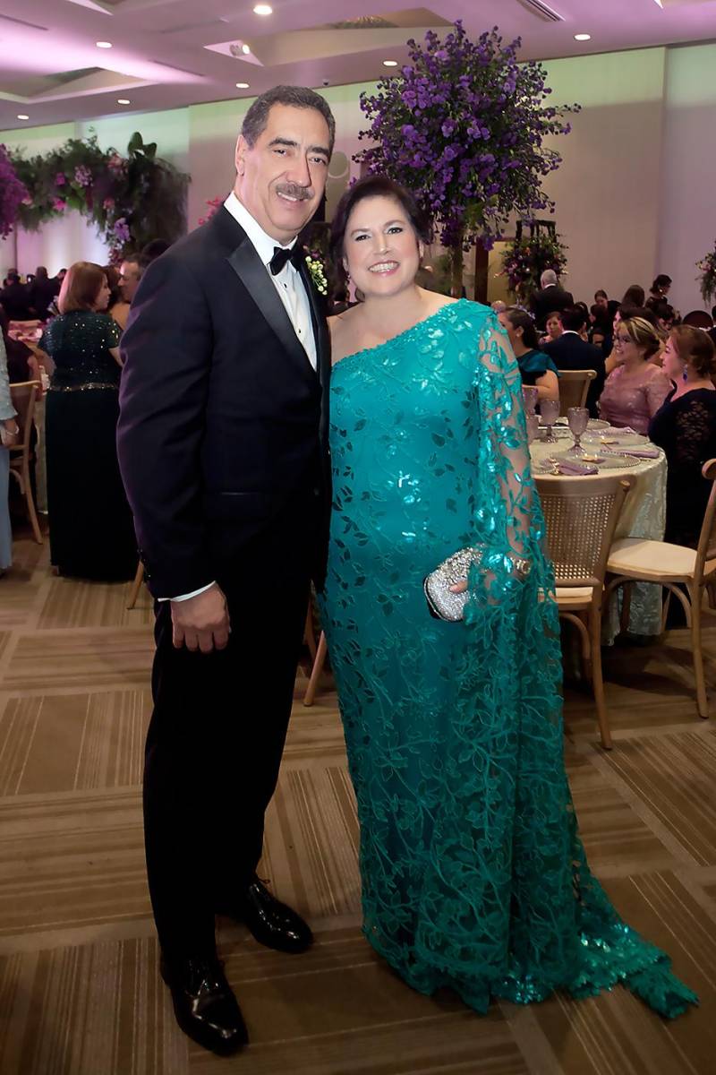 Los padres de la novia Juan y Ana Clemencia Bueso de Ferez.
