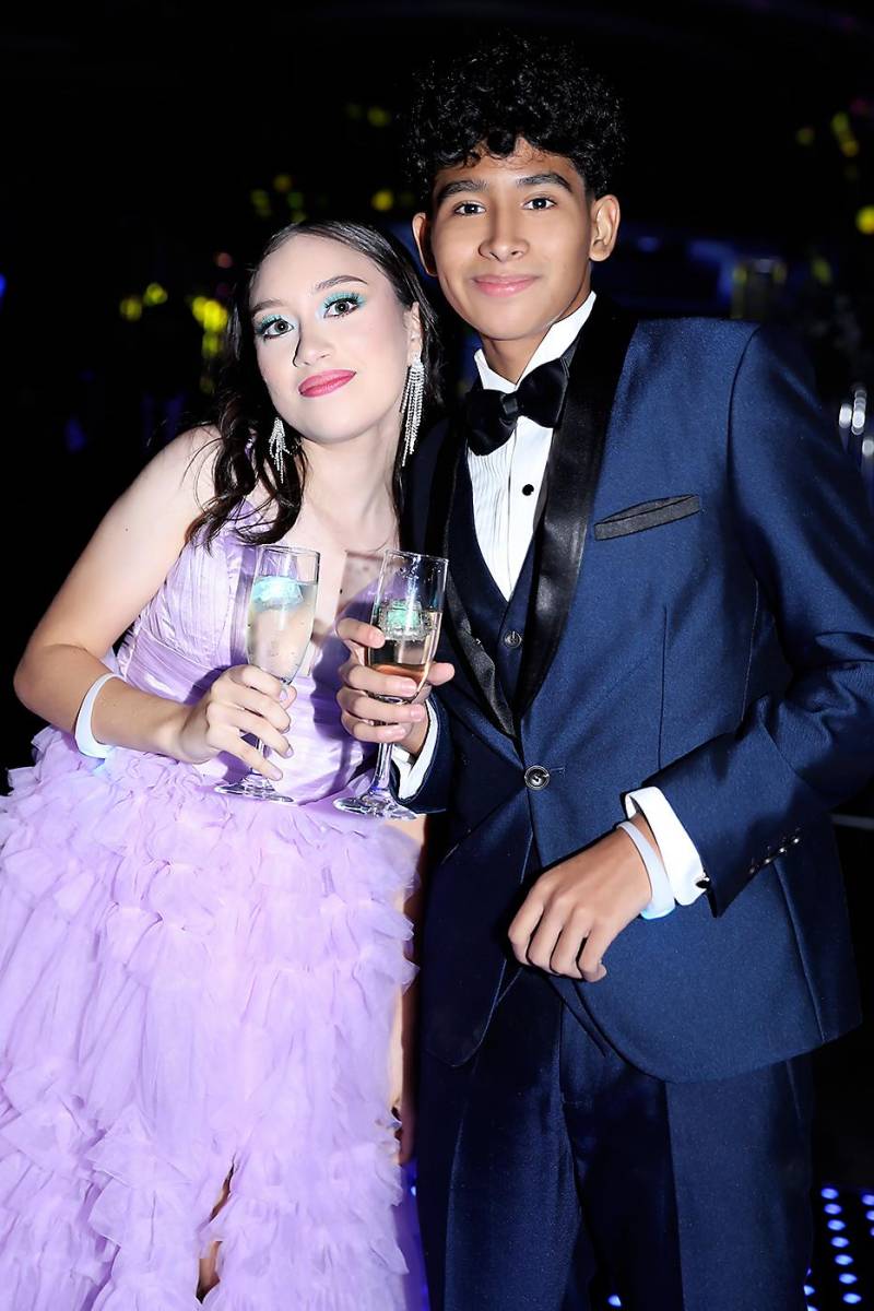 Fiesta de la prom 2024 de Mayan School