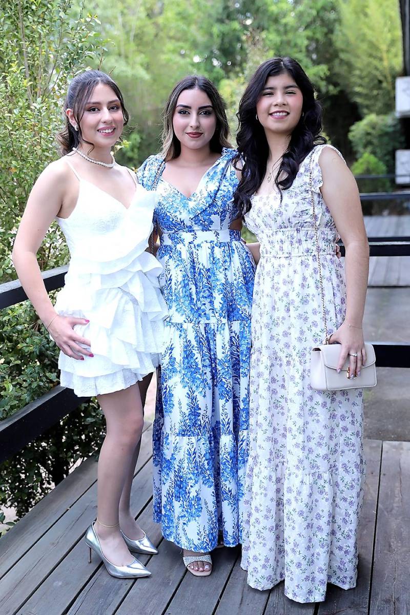 Fabiana Pinto, Vicky Aguirre y Ana Mejía