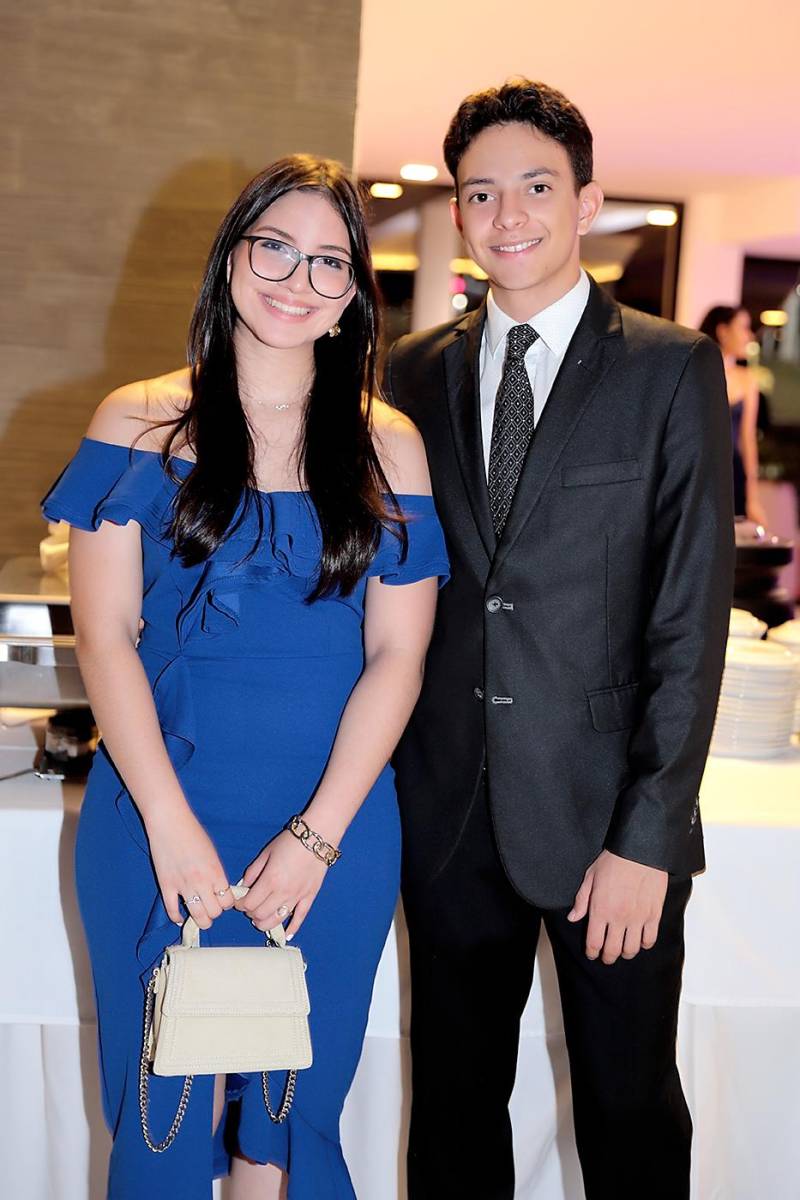 María Gómez y Cristopher Sibrian. 