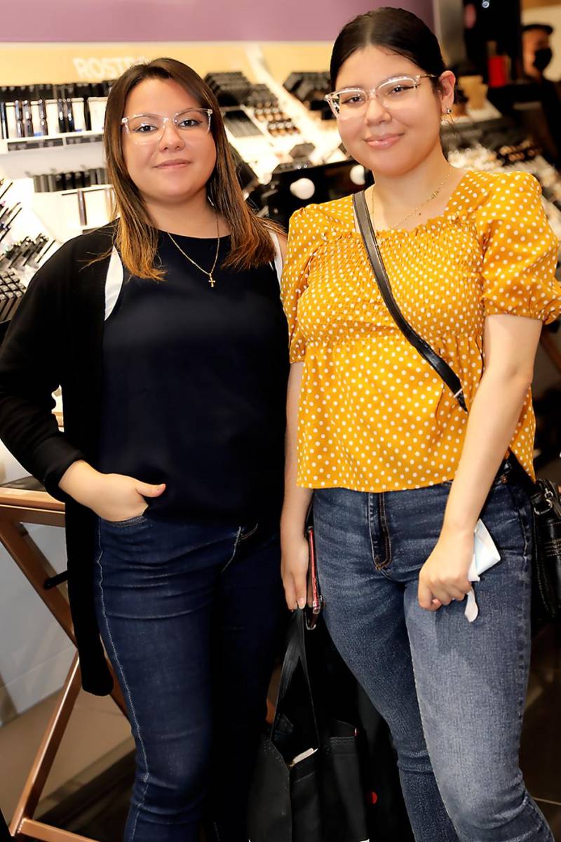 Giselle Cerrato y Georgina Cano