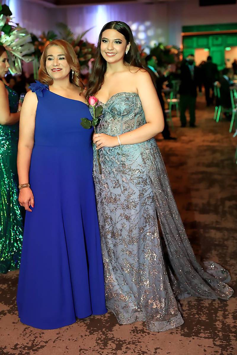Dora Leiva y Mía Rodríguez