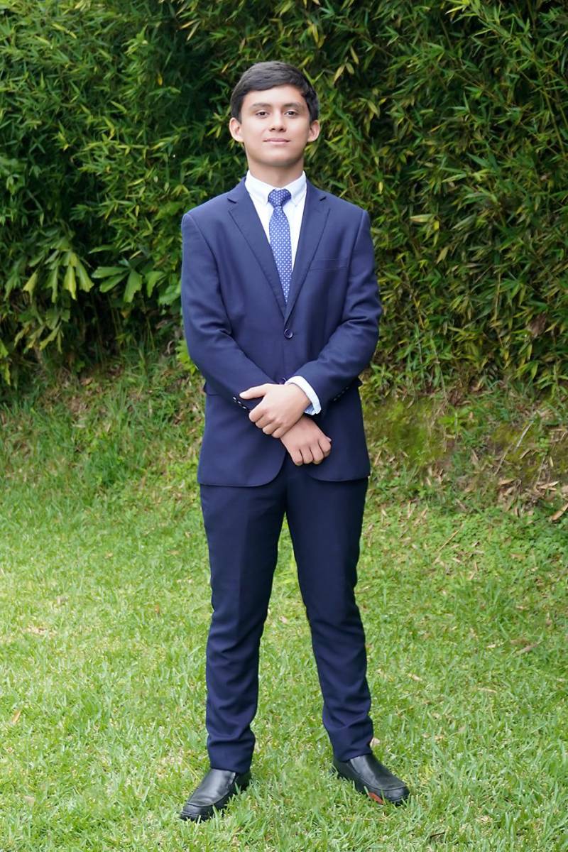 José Pineda. José Pineda.