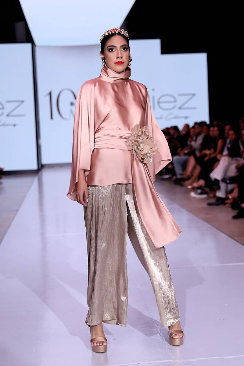 Diez por Miguel Chong en Bac Estilo Moda 2025