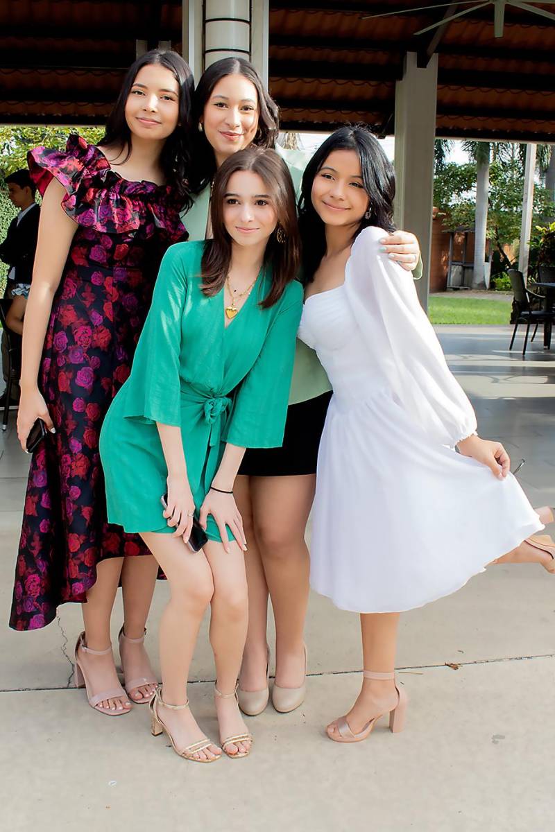 Ana Romero, Valeria Martínez, Fernanda Andrés y Xochitl Lobo.