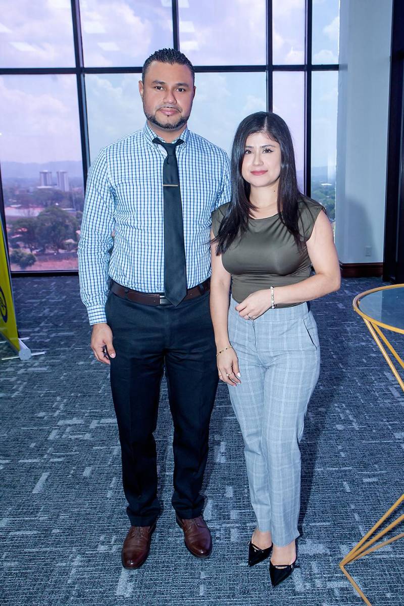 José Adalid Núñez y Yosselin Chirinos.