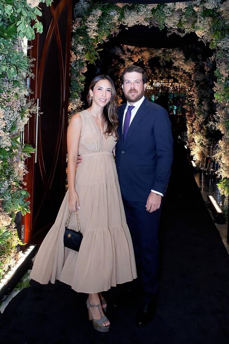 Natasha y Andrés Canahuati.