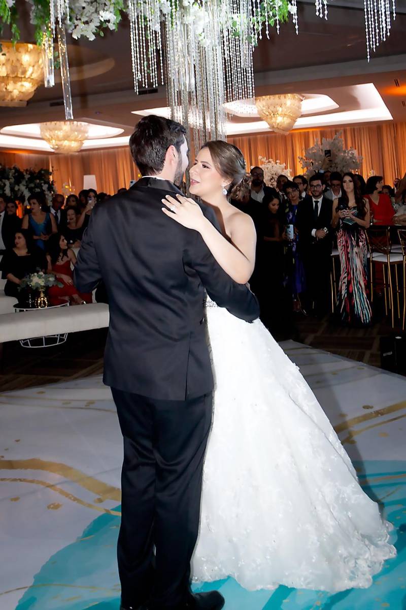 La boda de Miguel Canahuati y Nicole Almassou