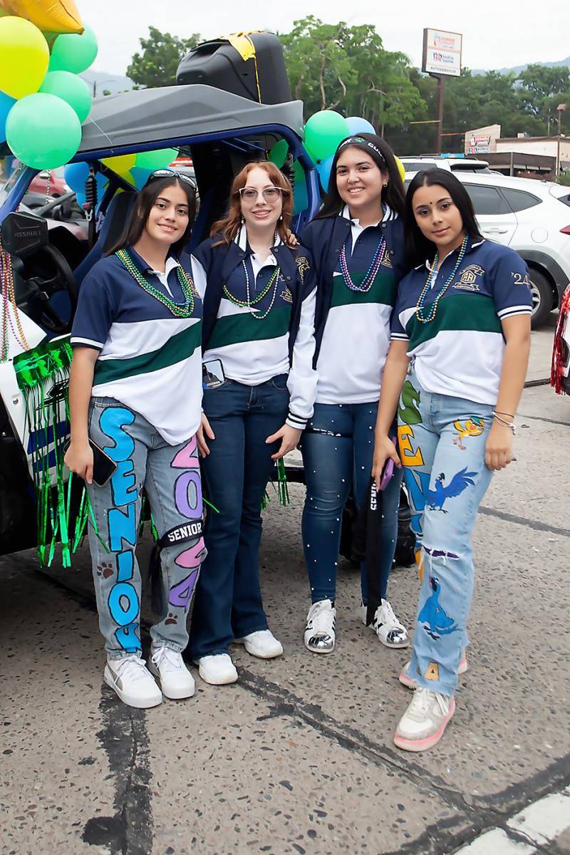 Larissa Molina, Daniela Sanzio, Melany González y Génesis Molina.