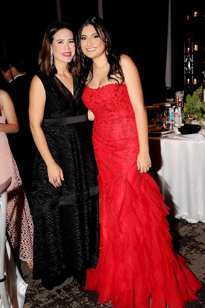 Invitados a la prom de la American School of Tegucigalpa