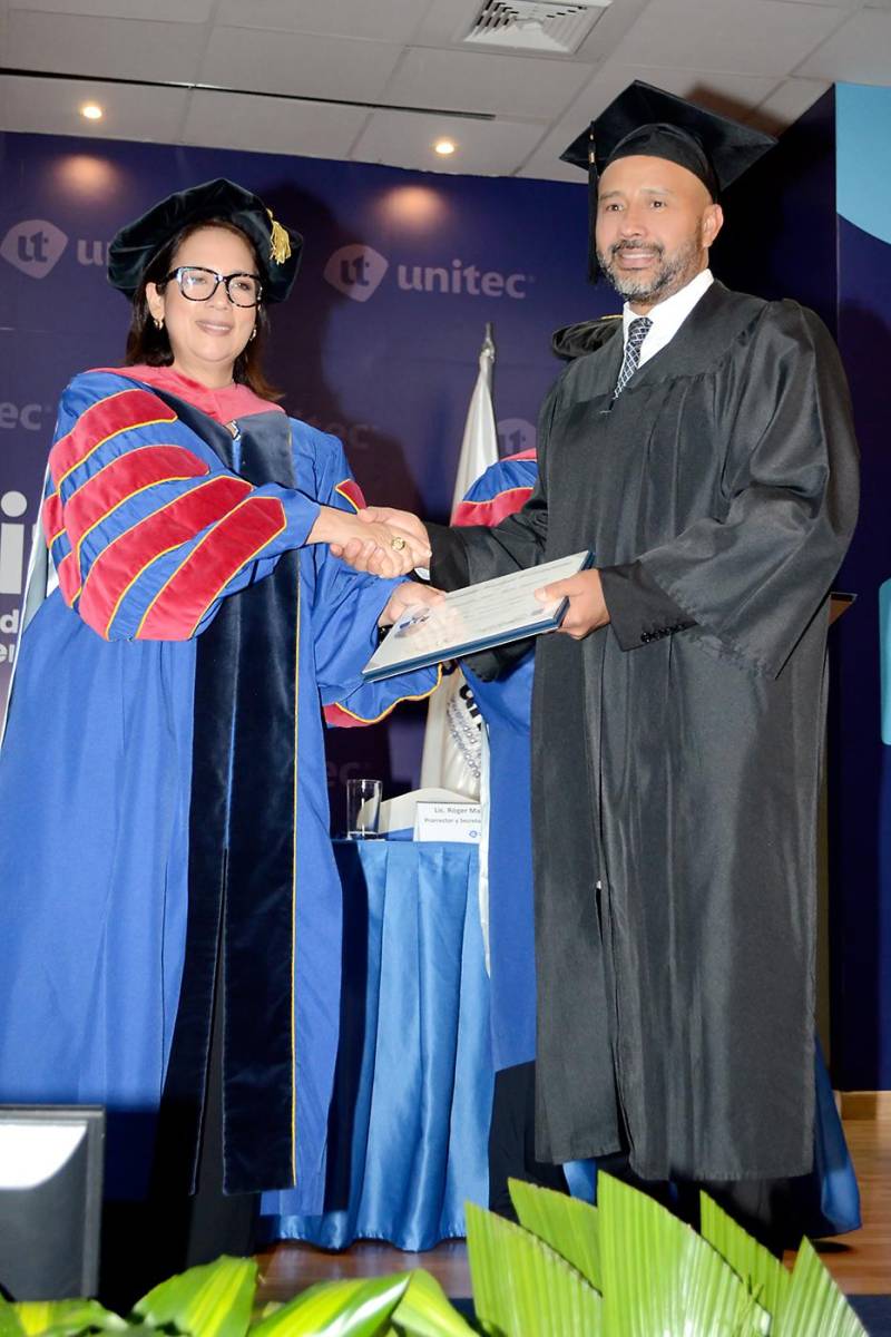 Graduaciones de Posgrado de UNITEC de Tegucigalpa 2025
