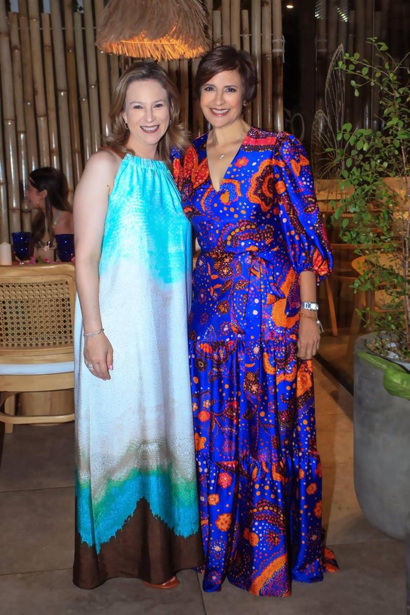  Irma Ester Bueso y Juanilla Kattán.
