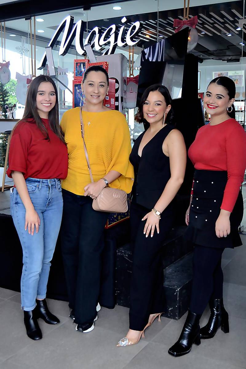 ¡Una mañana de glamour y belleza! Revista Estilo, Estée Lauder y Perfumerías Magie invitaron a sumergirnos en su exclusiva masterclass de Stellar Beauty &amp; Brushes, impartida por la talentosa Diana Hernández. Un evento inolvidable patrocinado por Banco Cuscatlán.