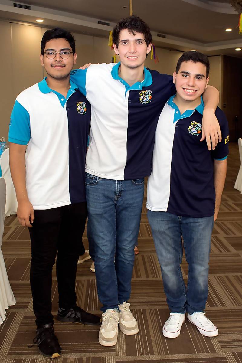 Ricardo Castro, Eduardo Martínez y Óscar Canahuati.