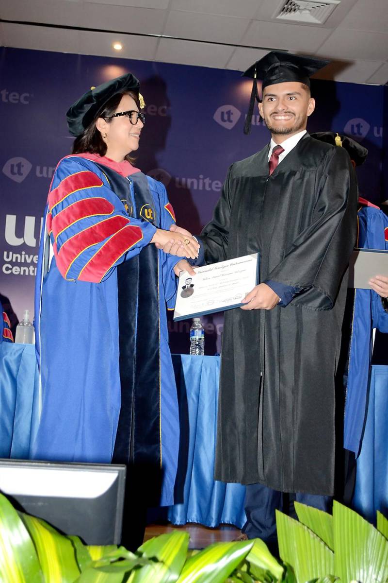 Graduaciones de Posgrado de UNITEC de Tegucigalpa 2025