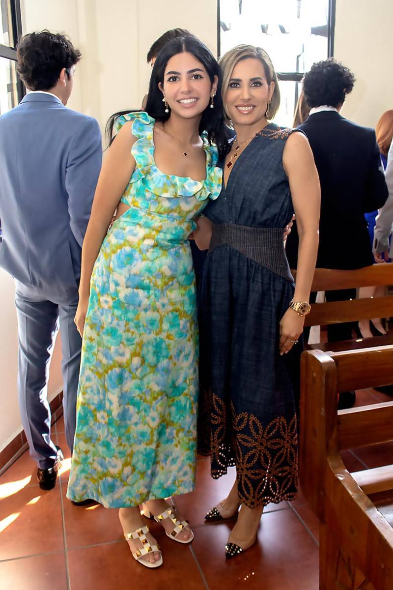 Julianna Boadla y Erika Andonie.