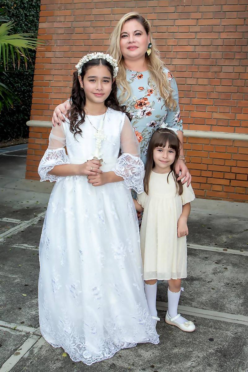 Arianna, Ada y Julianne Sabrían.
