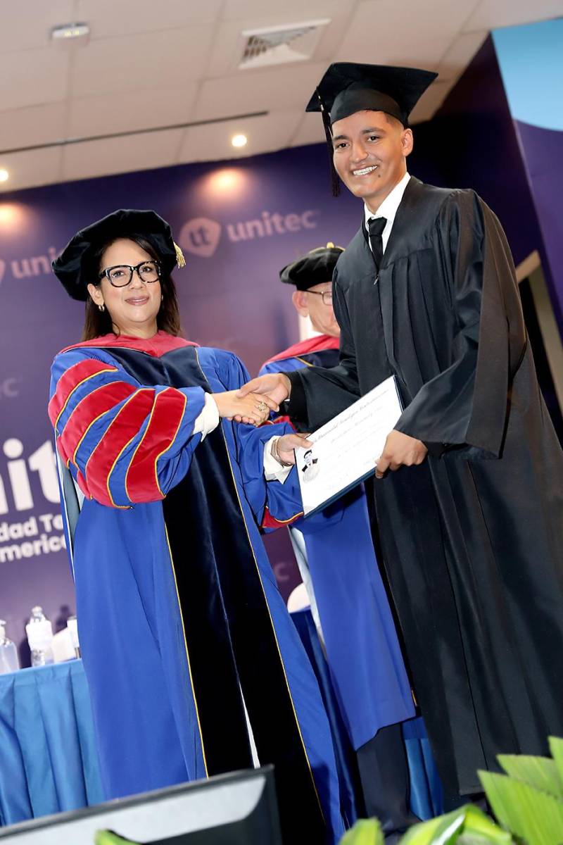 Graduaciones de Pregrado de UNITEC TGU 2025