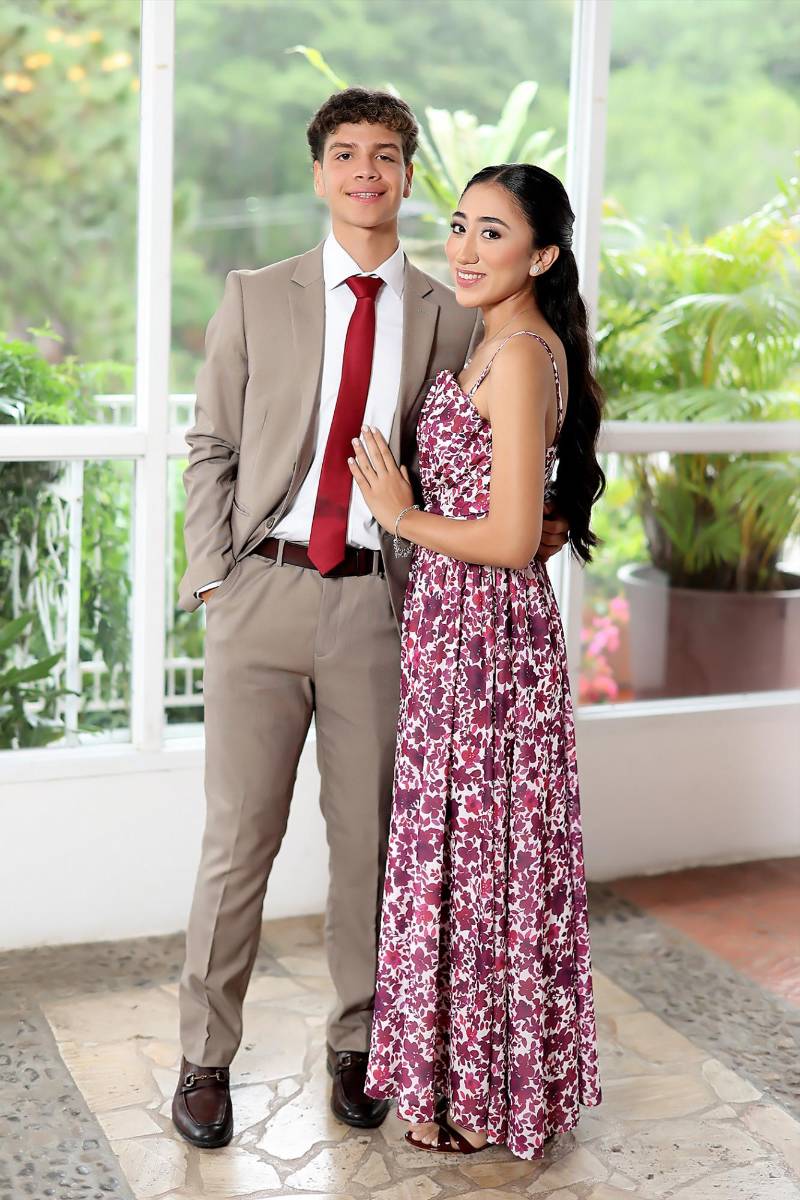 Adrián Zepeda y Mía Morazán