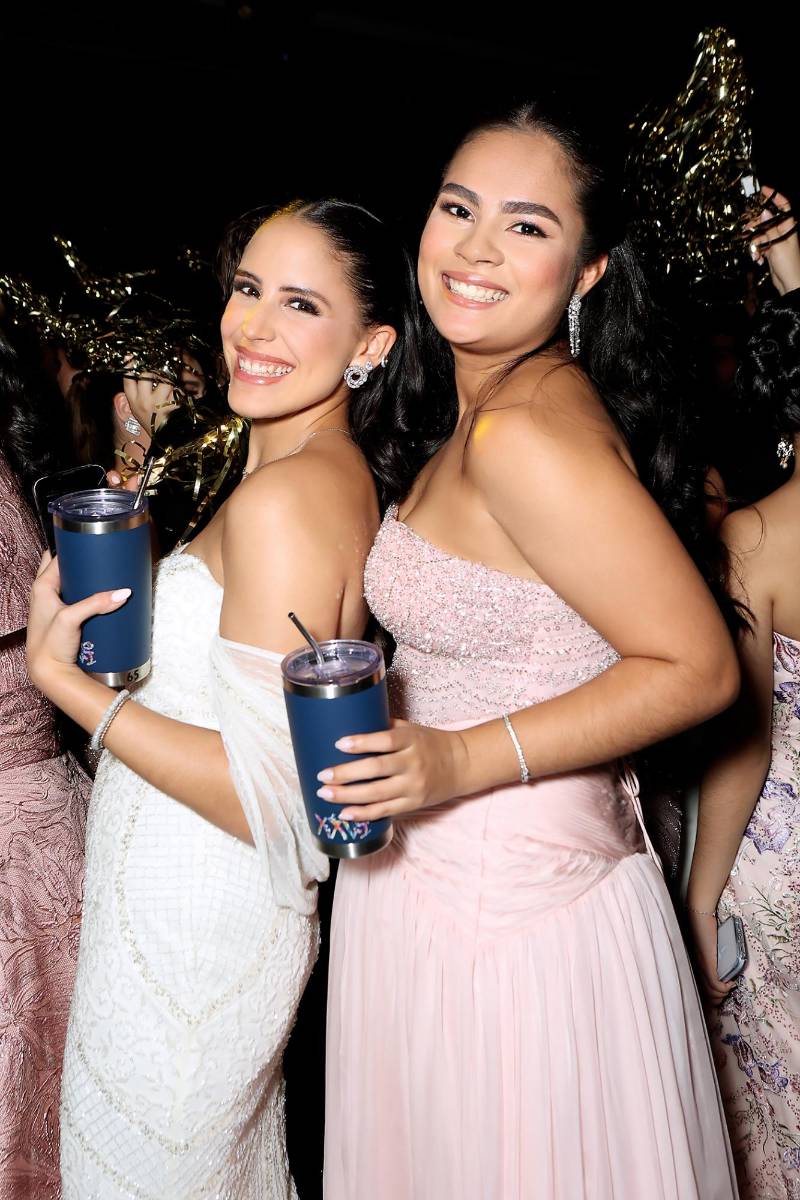 Natalia Nazar y Aída Mencía.