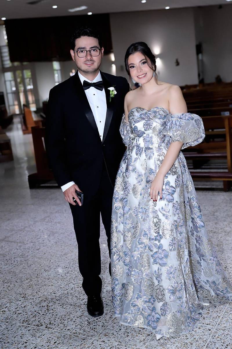 El “sí, acepto” de Victoria Khury y Víctor Kafati