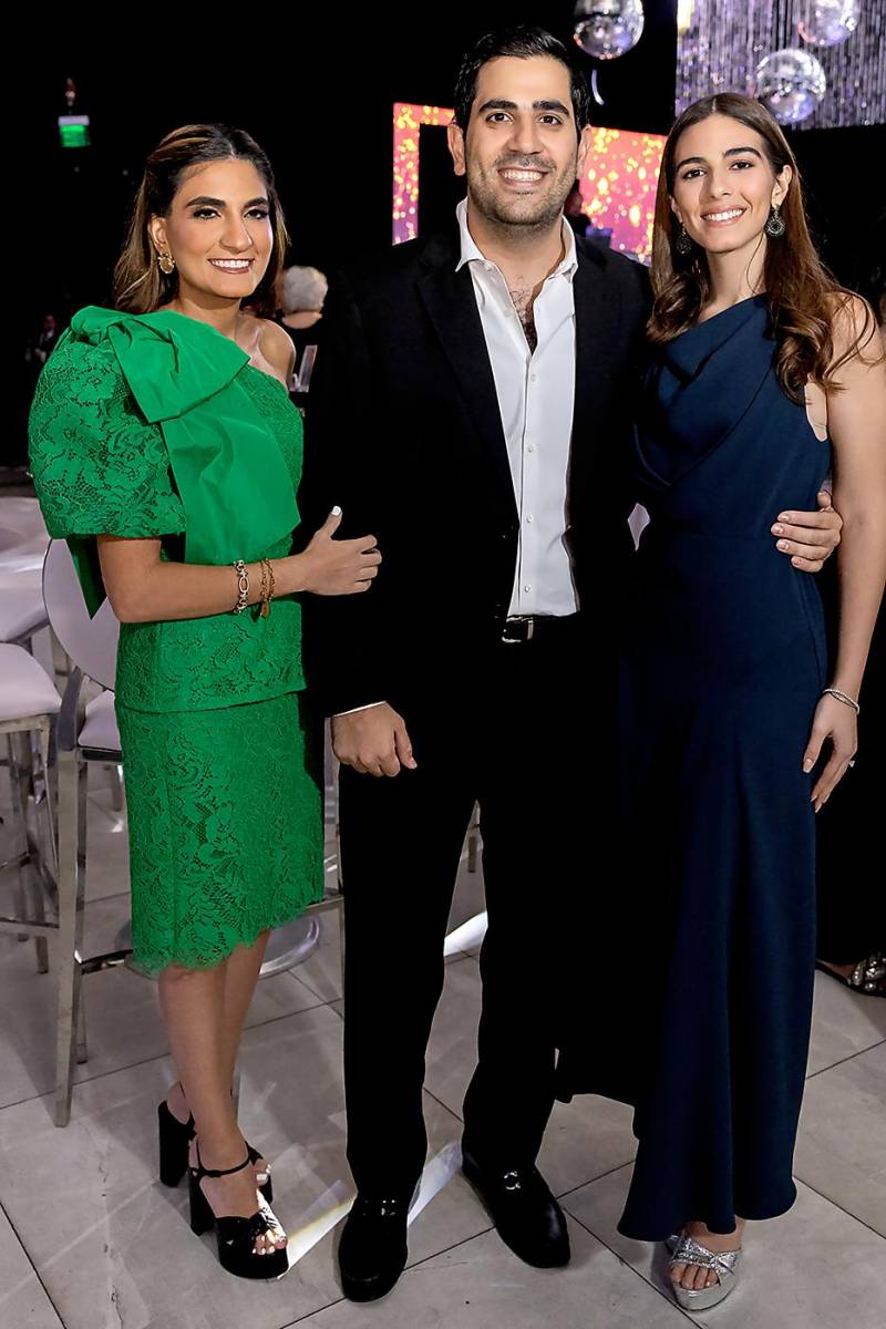 Natalie y Gabriel Mitri con Fadia Yacaman