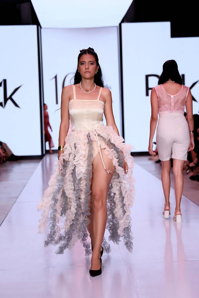 MIRCALLA por Erick Molina en BAC Estilo Moda 2025