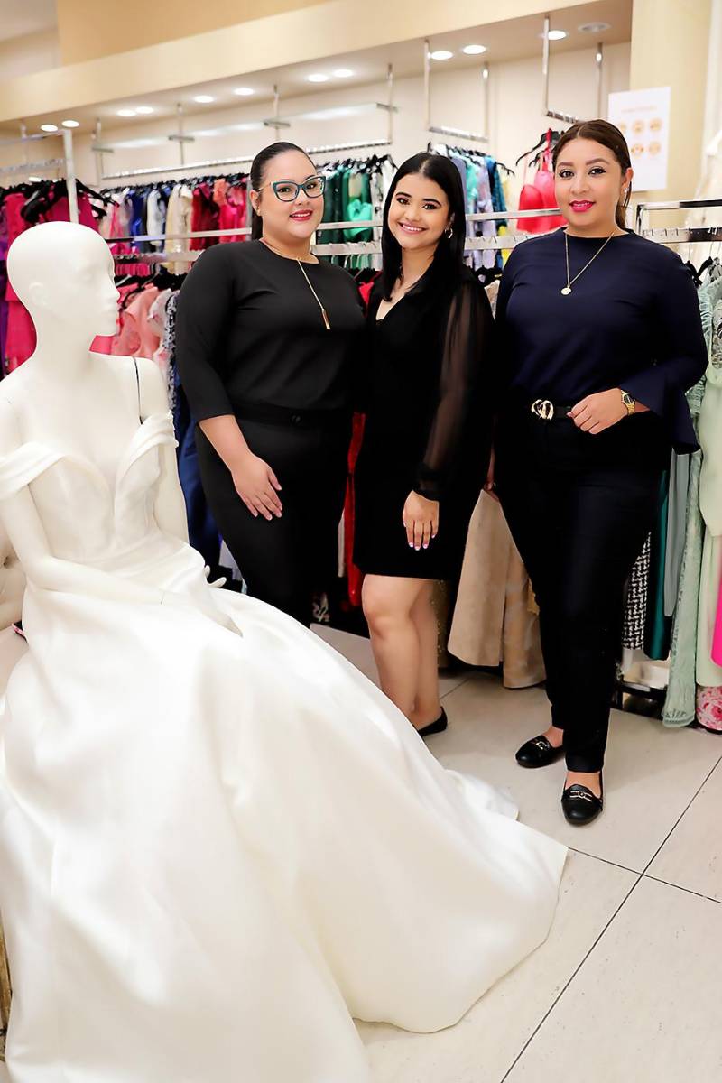María Fernanda Licona, María José Flores y Sandy Escoto.