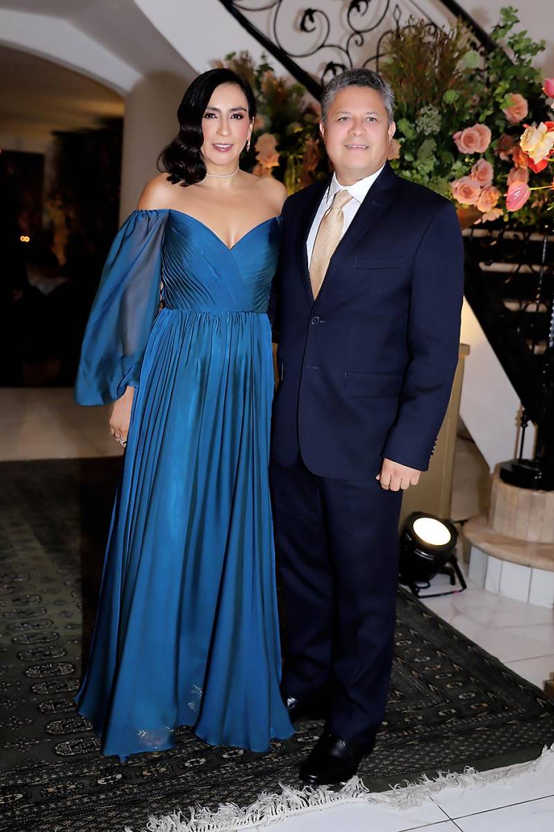 Así fue la boda de Próspero Castellanos y María Isabel Simón