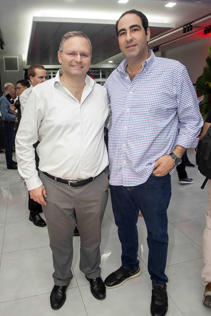 Nicholas Maalouf y Gabriel Hawit.