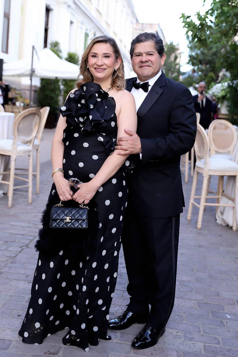 Así fue la boda eclesiástica de Ivana Lagos y Jacobo Waincier Canahuati