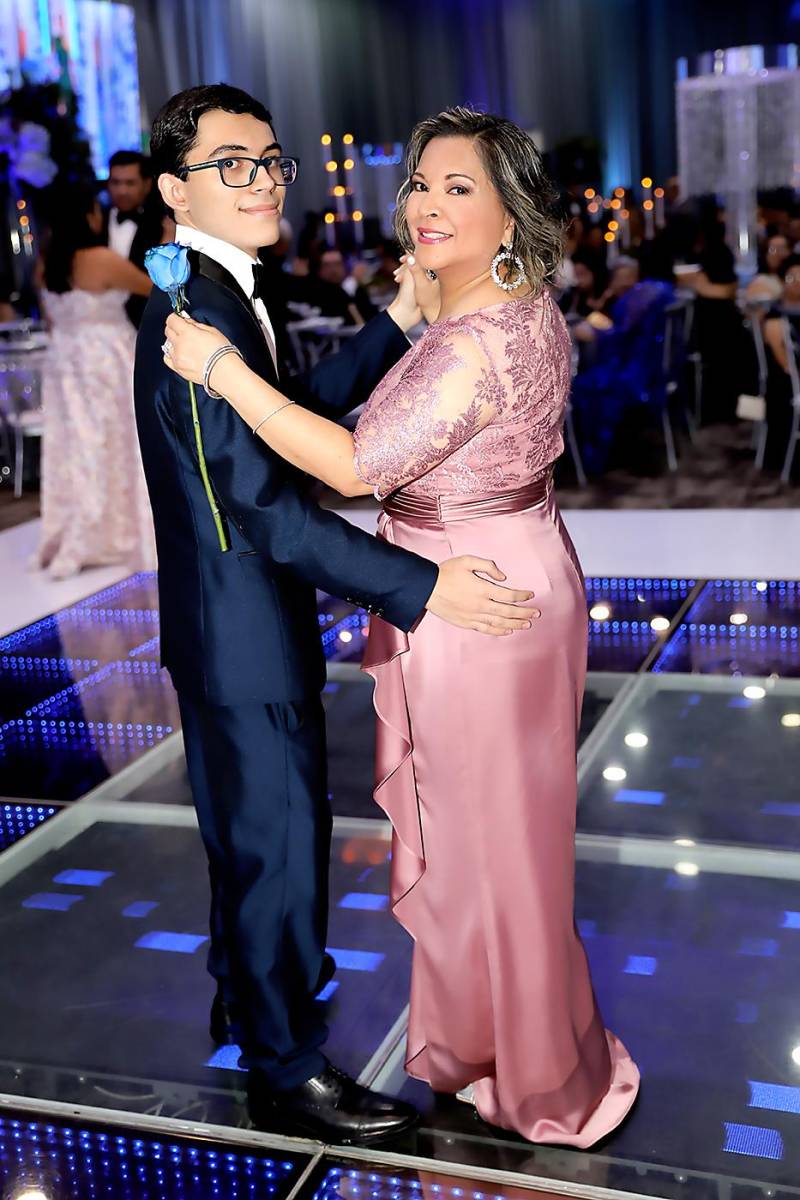 José Carlos Brevé Cardona y su madre Ligia María Cardona