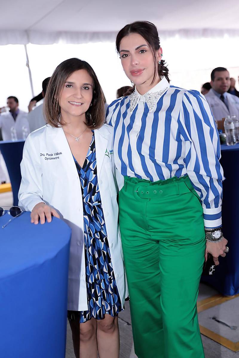 Paola Valbuena y Karla Bueso.