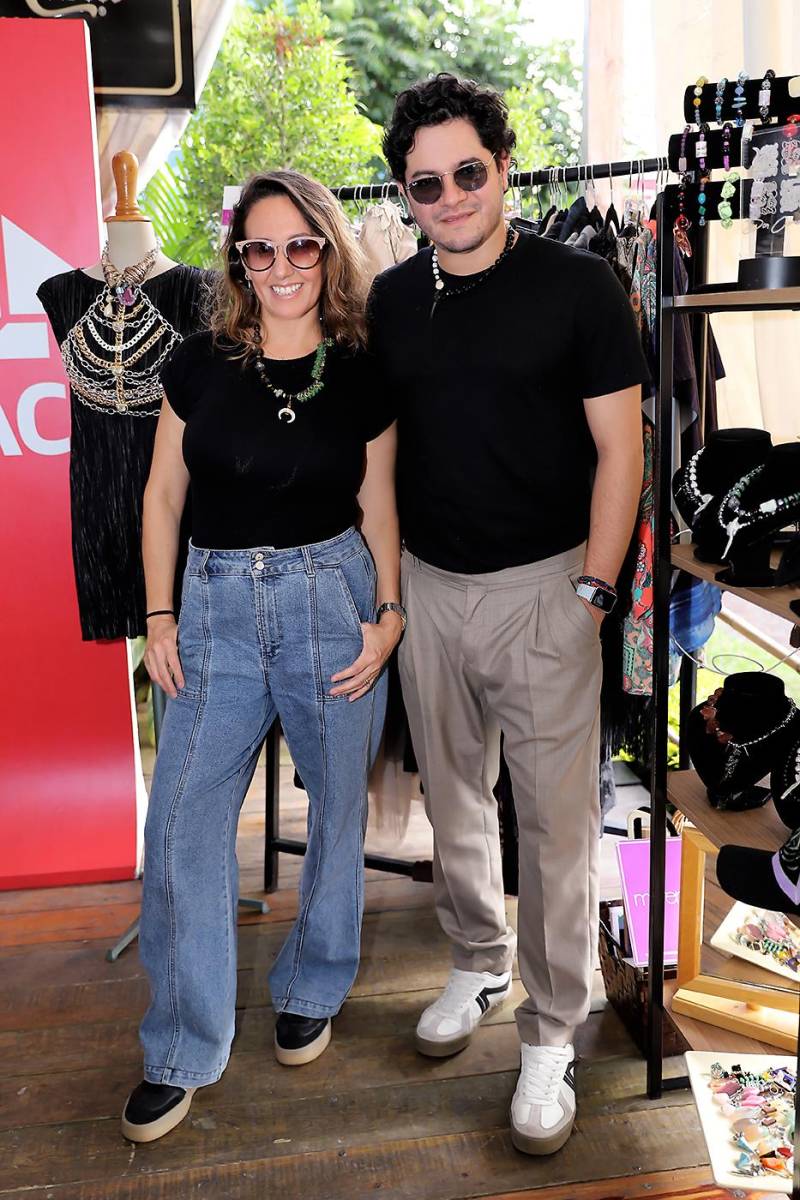 Gabriela Zelaya y Don Camazots.