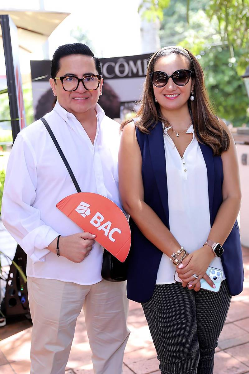 Miguel Chong y Mónica Arita.